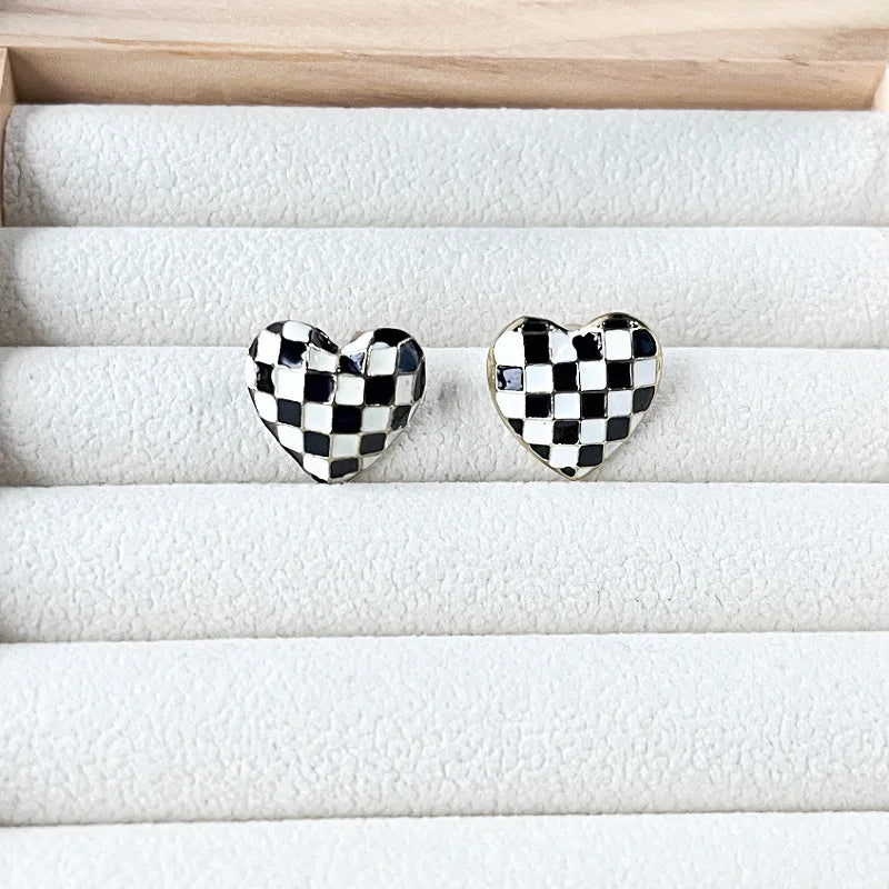 Black Checkered Heart Stud Earrings