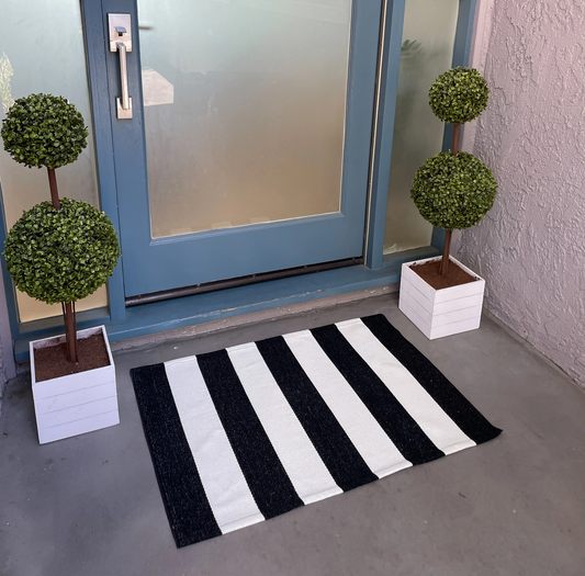 Black/White Striped - Layered Entry Rug - 1